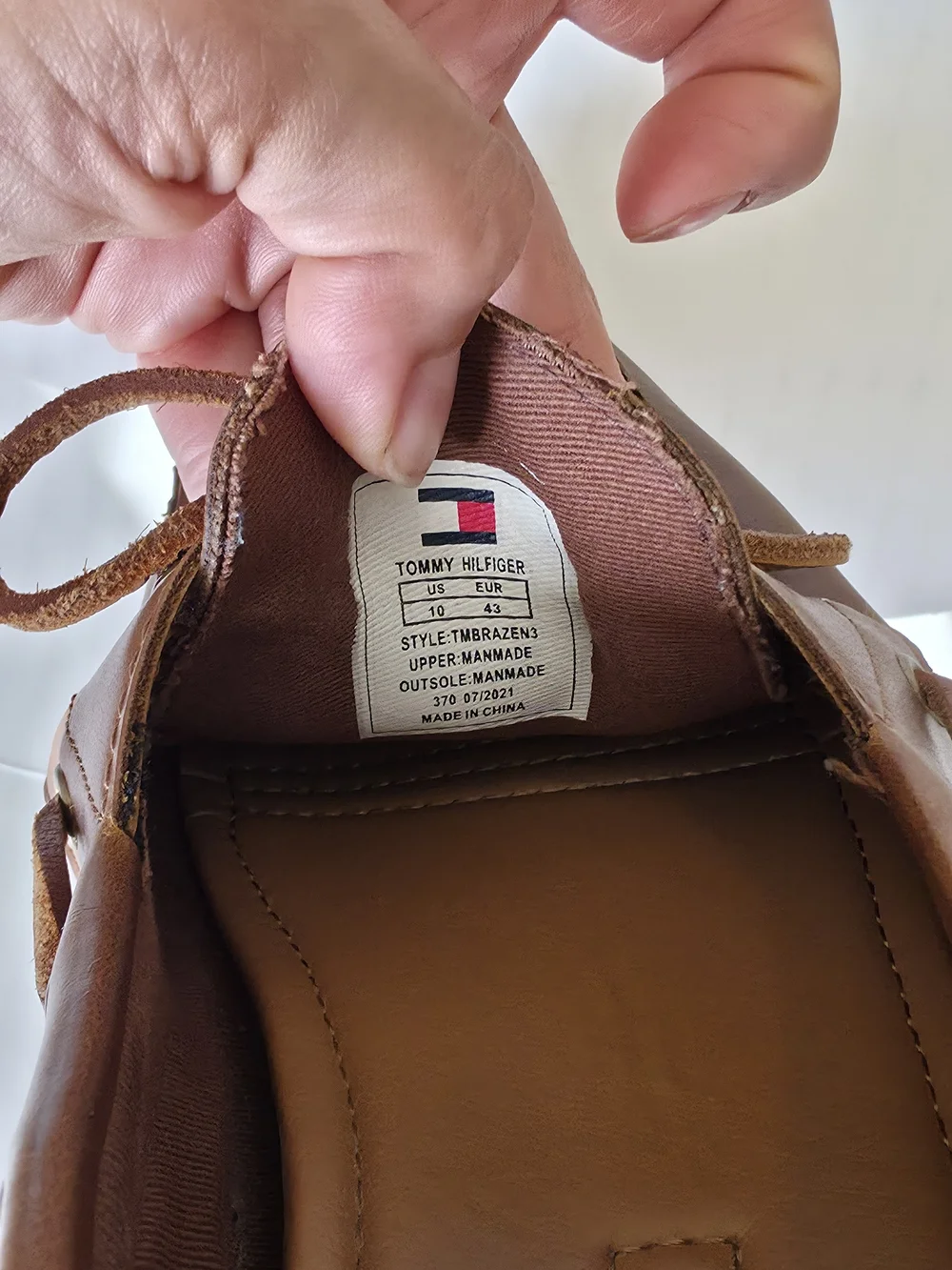 Tommy Hilfiger Brown Boat Shoes Nautical 2-eyelet Moccasin Costal Preppy Casual